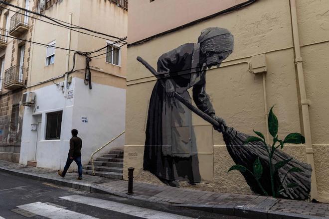 Entre la calle del Olvido y la del Paraíso: San Antón, el barrio singular en el centro de Alicante