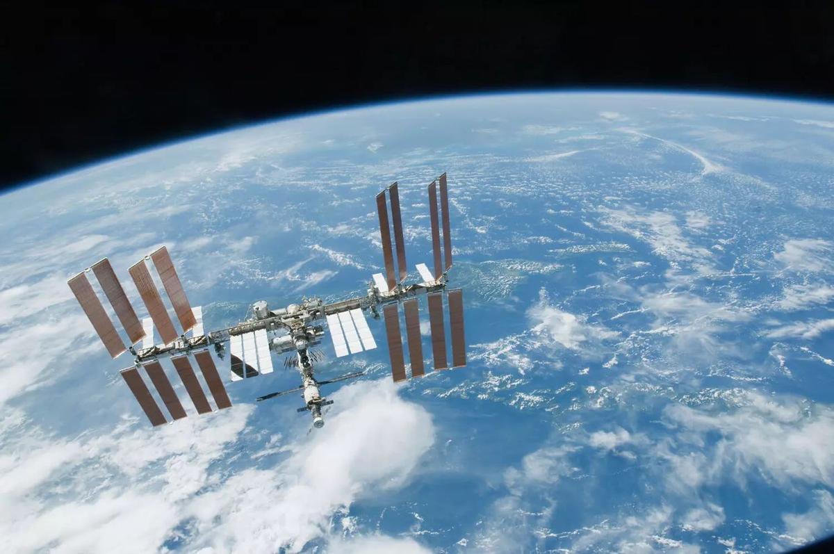 La Estación Espacial Internacional se hundirá en el océano en 2028: alertan del impacto ambiental La Estación está llegando al final de su vida útil
