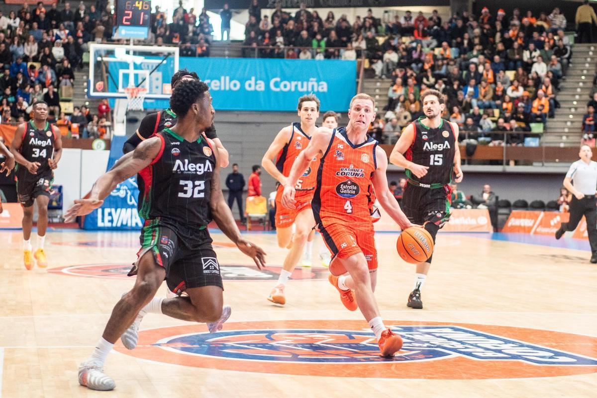 El Leyma arrolla al Cantabria (102 - 67)