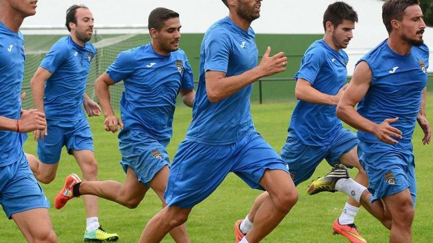 Ramón, Jacobo, Borjas, Verdú, Jandro y Mouriño, durante un entrenamiento. // Rafa Vázquez