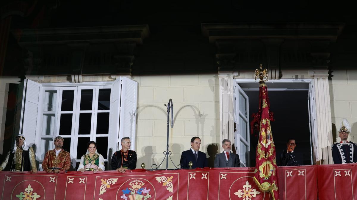 Orihuela se reivindica con la fuerza del Oriol