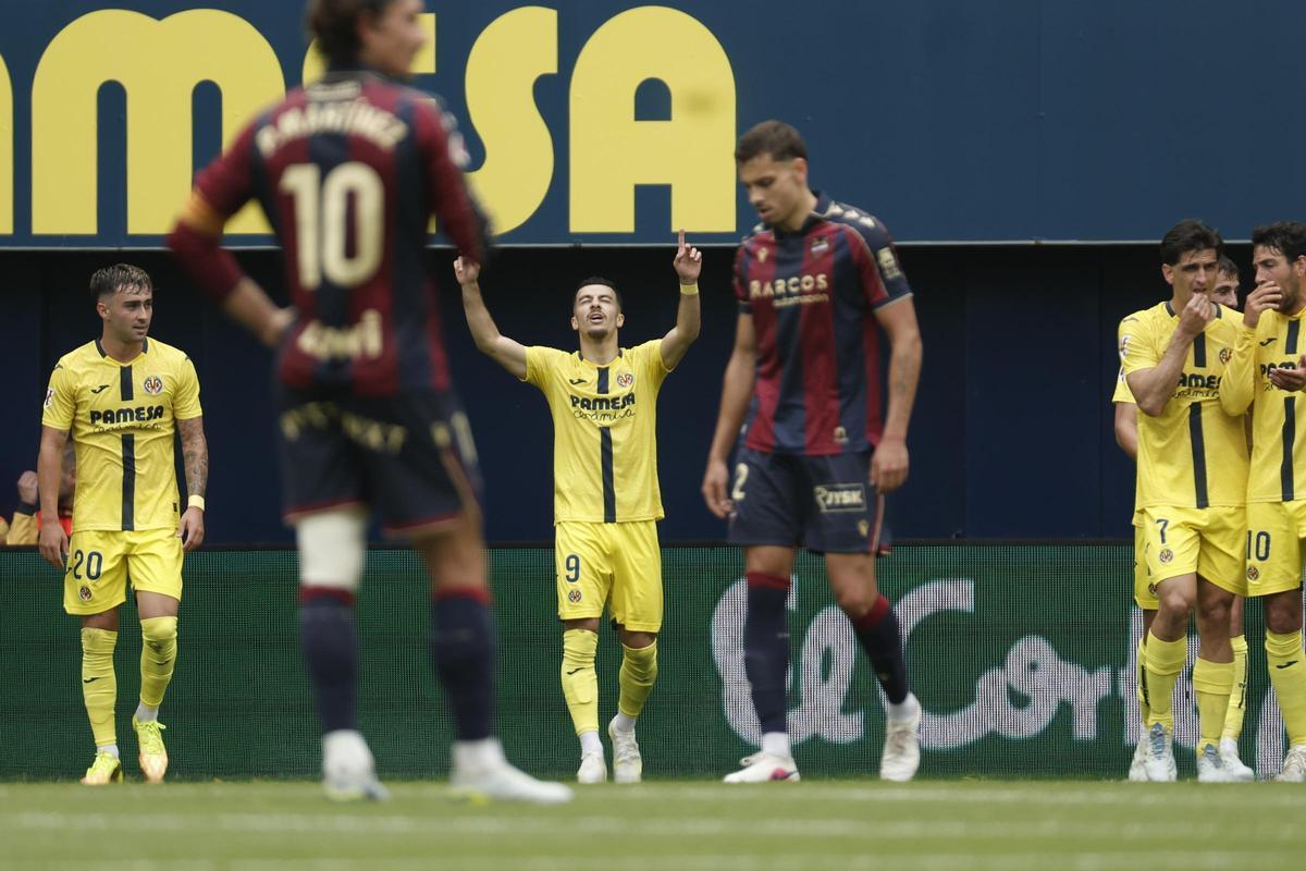 5-1. El Villarreal vuelve a la Liga de Campeones y complica la salvación del Levante