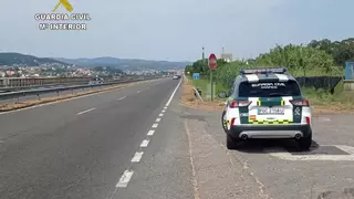 Cazado a 191 km/h en un tramo limitado a 70 en la N-550 en Caldas