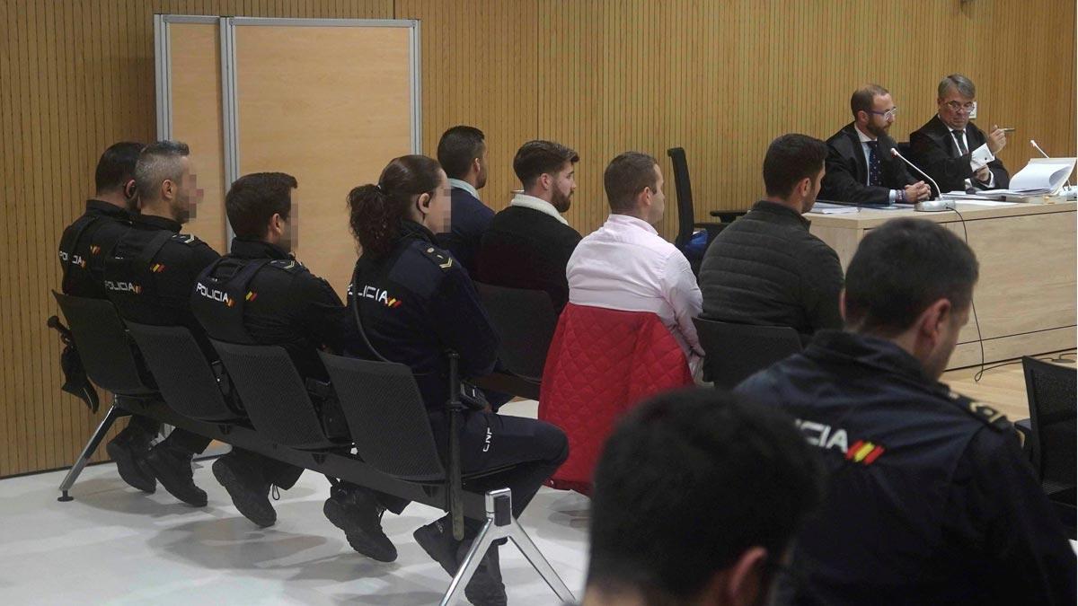 Comienza el juicio contra miembros de La Manada por abusos en Pozoblanco