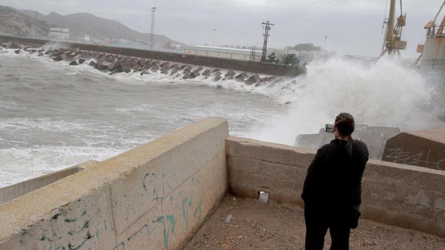 Imagen del estado del mar en Cartagena durante la última borrasca que pasó por la Región