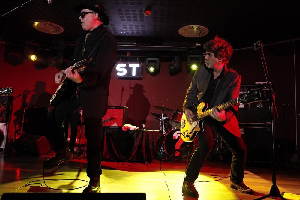 "Siniestro Total", durante su concierto en la Sala Acapulco.