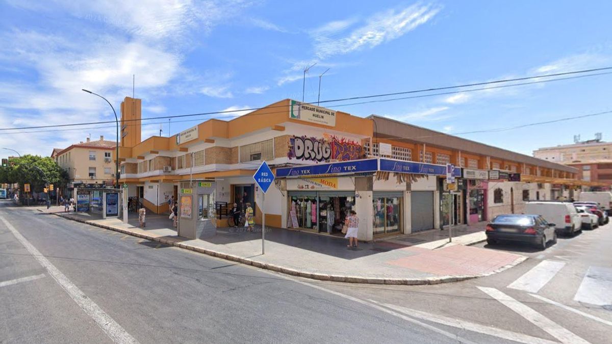 Fachada del Mercado de Huelin.
