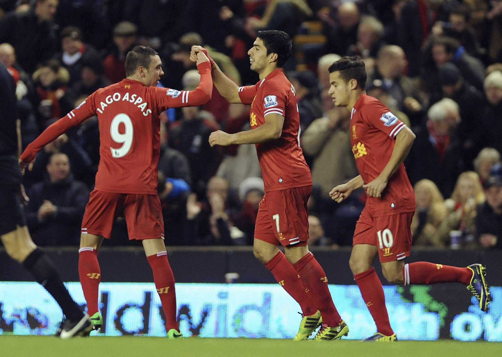 Iago Aspas y Luis Suárez, durante su etapa juntos en el Liverpool en 2013