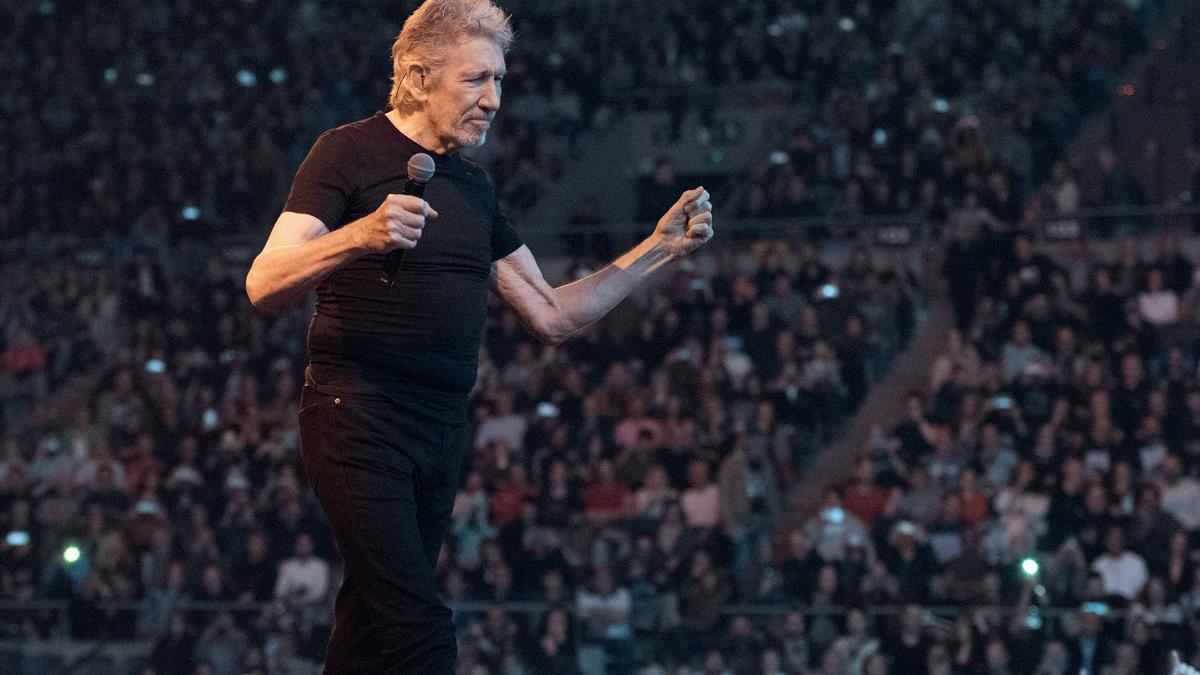 Roger Waters ofreció un concierto espectacular, en un escenario con visión de 360º, en el que ofreció musculosas versiones de los clásicos de Pink Floyd