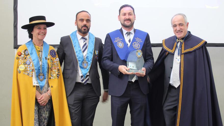 Los directivos de Bodegas Gandía recibieron el premio.