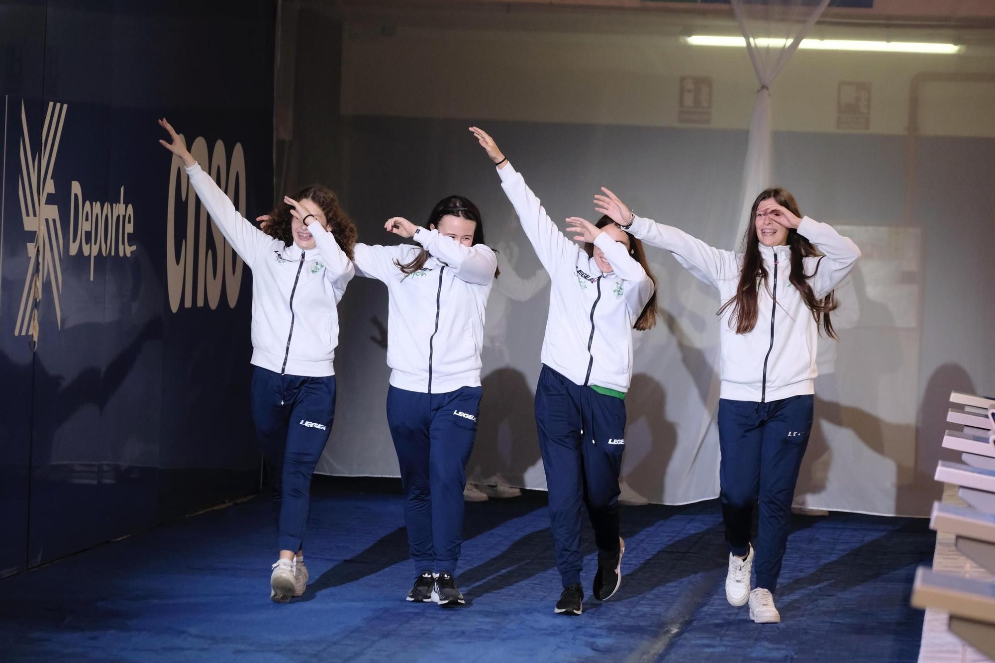 La presentación de la sección de natación del Santa Olaya, en imágenes