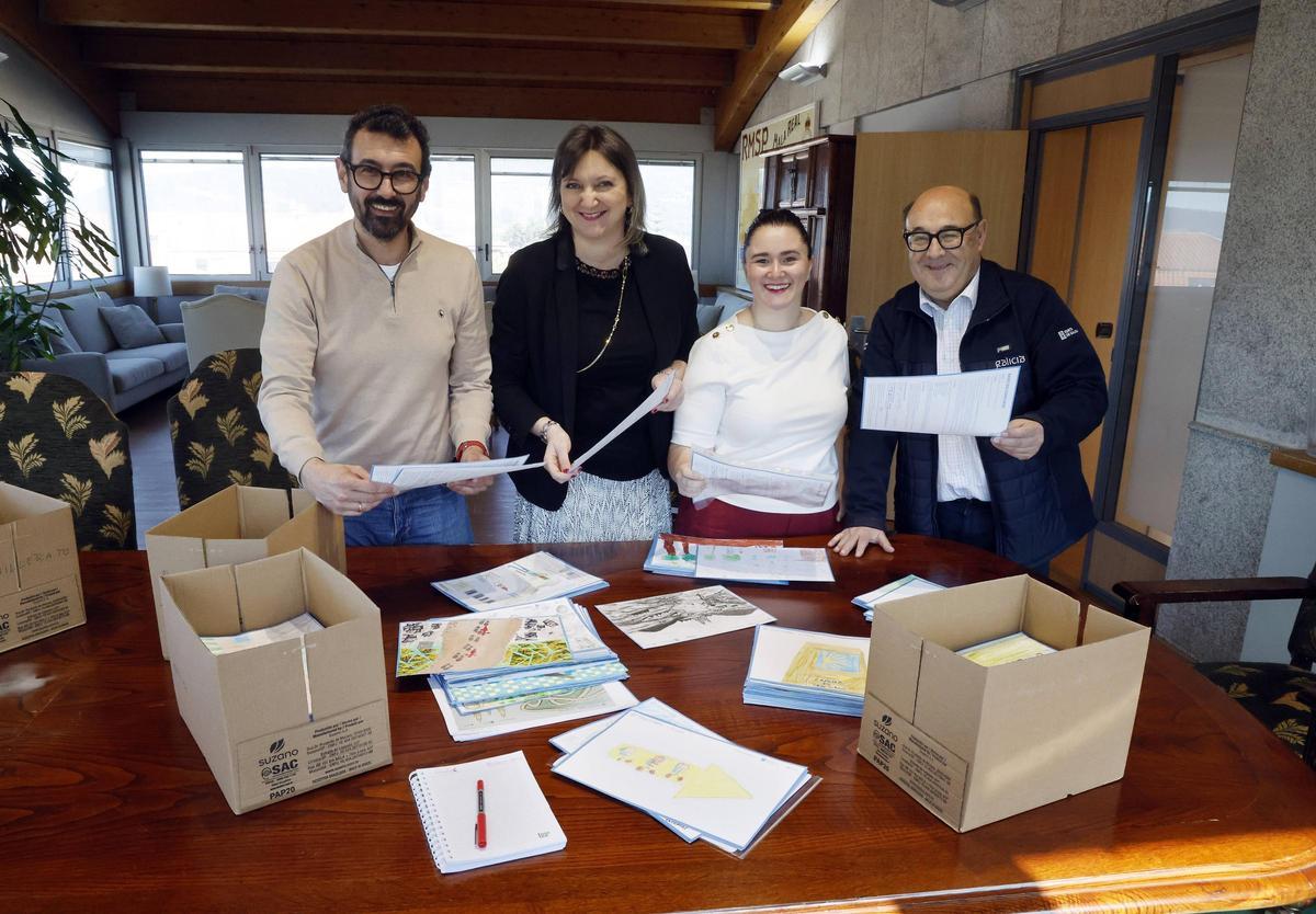 O xurado do certame, composto por profesionais de FARO e a Consellería de Educación.