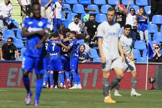 Resumen, goles y highlights del Getafe 2 - 0 Alavés de la jornada 8 de LaLiga EA Sports