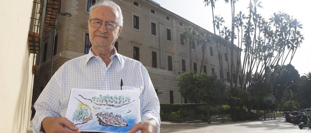 Juan Manuel Muñoz Gambero, esta semana delante del Museo de Málaga con el dibujo de la colonia fenicia del Cerro del Villar.