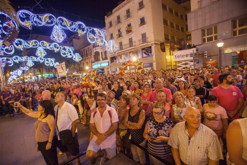 El investigador realizó un discurso lleno de sentimiento ilicitano y alabó a Elche como ejemplo de convivencia y respeto a los extranjeros