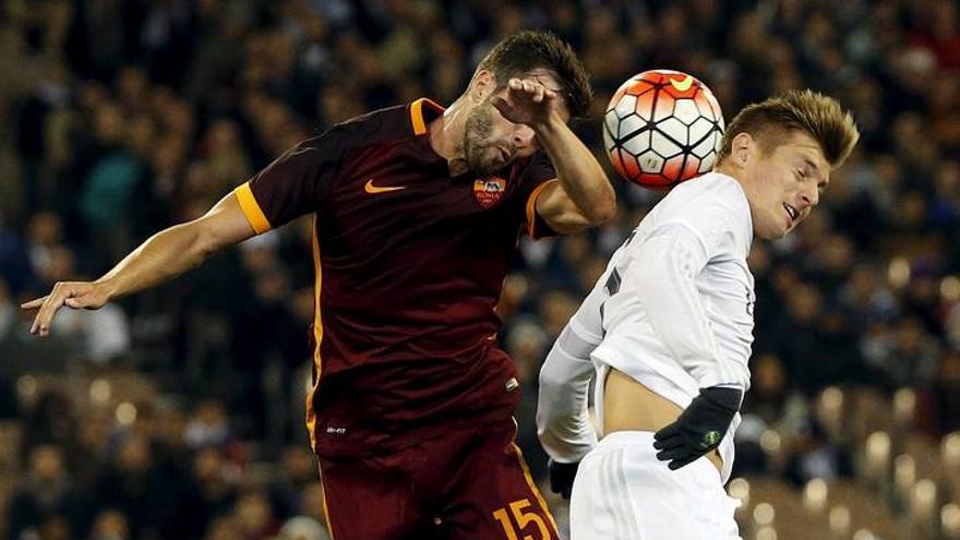 Benítez se estrena con un aburrido Real Madrid ante el Roma