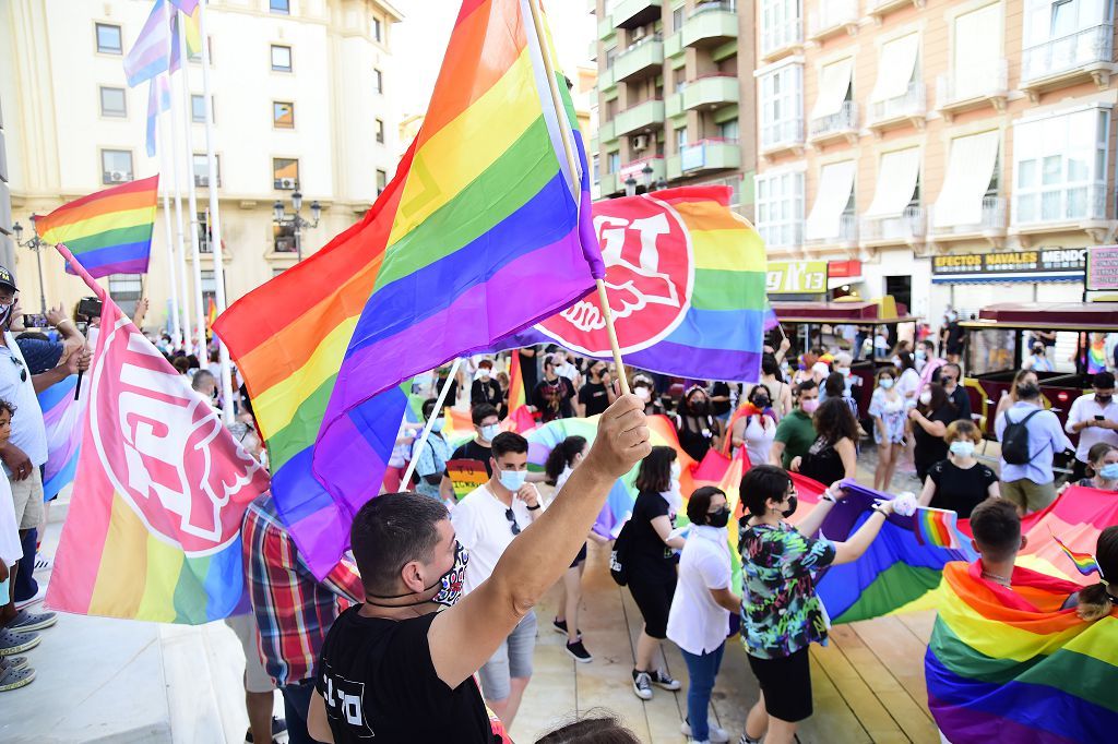 Marcha del colectivo LGTBI+ en Cartagena.