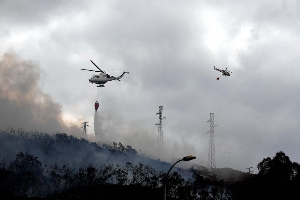 Más imágenes del incendio en As Rañas