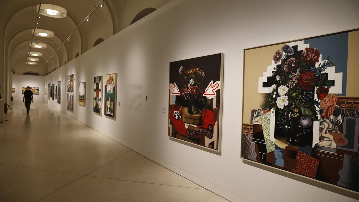 Elías Bendodo preside la inauguración de la sala Eugenio Chicano del Museo de Málaga.