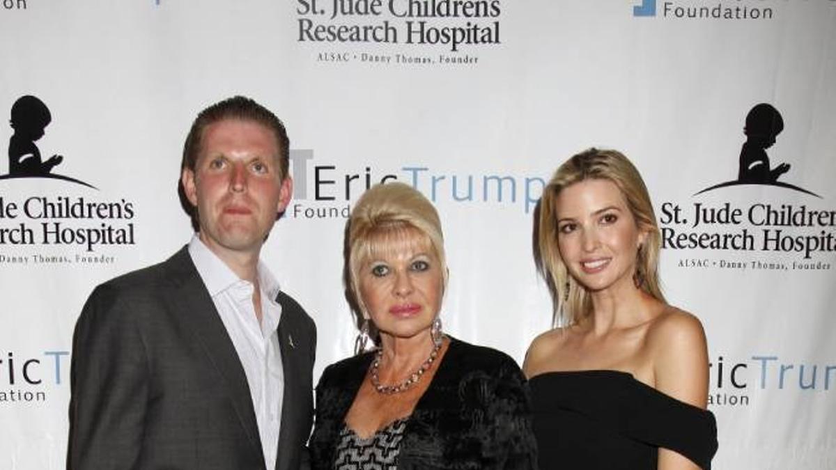 Ivana Trump con dos de sus hijos: Eric e Ivanka Trump