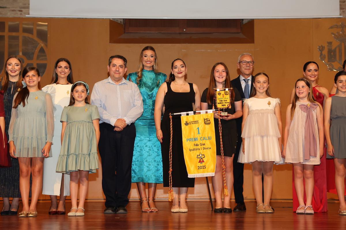 Dr. Sanchis Bergón recibe el premio Caliu