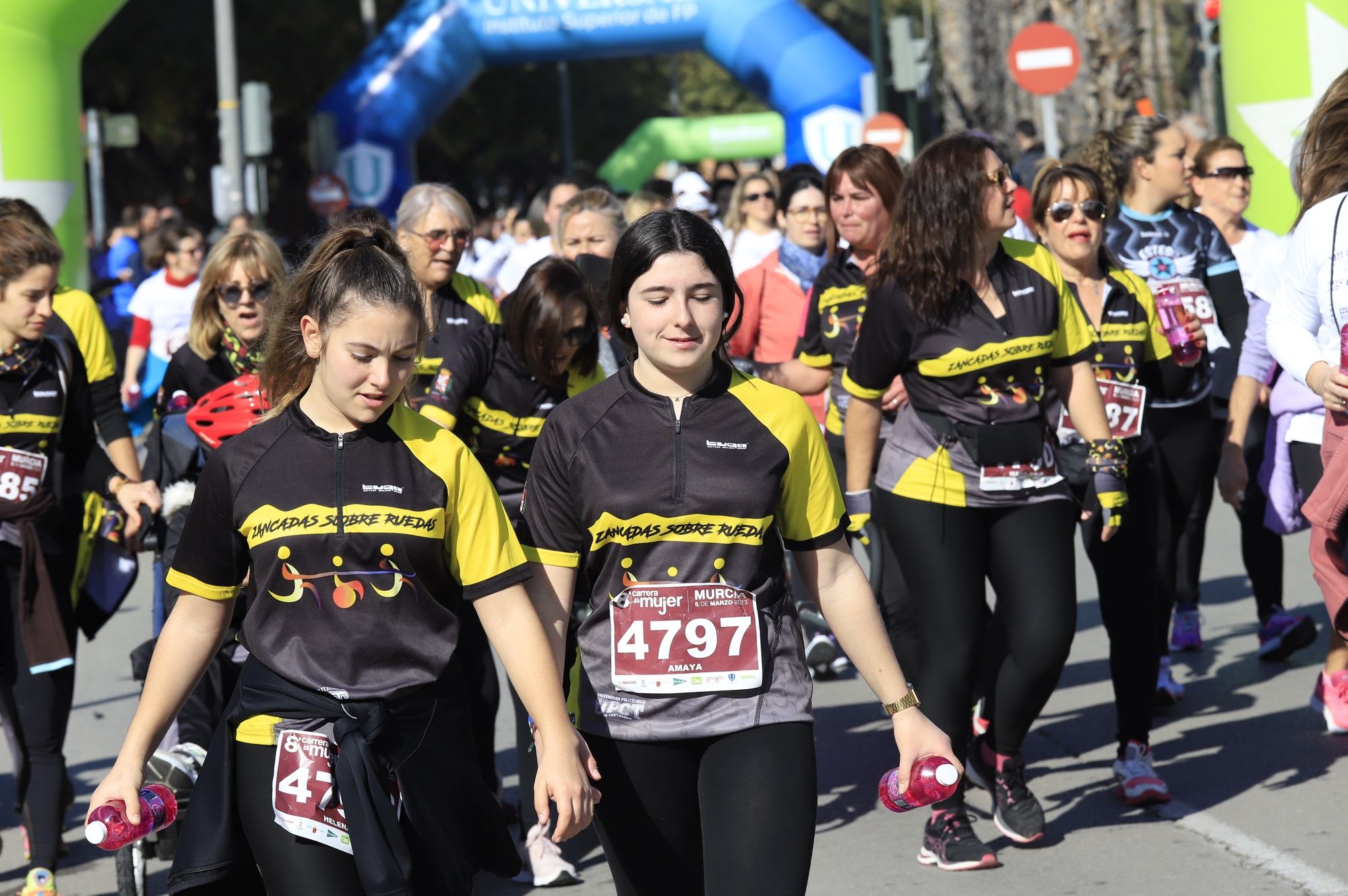 La salida y el recorrido de la Carrera de la Mujer 'inmortalizados' en imágenes