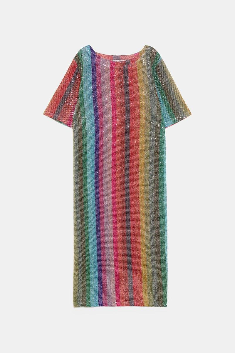 Vestido de lentejuelas multicolor de la colección Ice Cream de Zara. (Precio: 29, 95 euros)