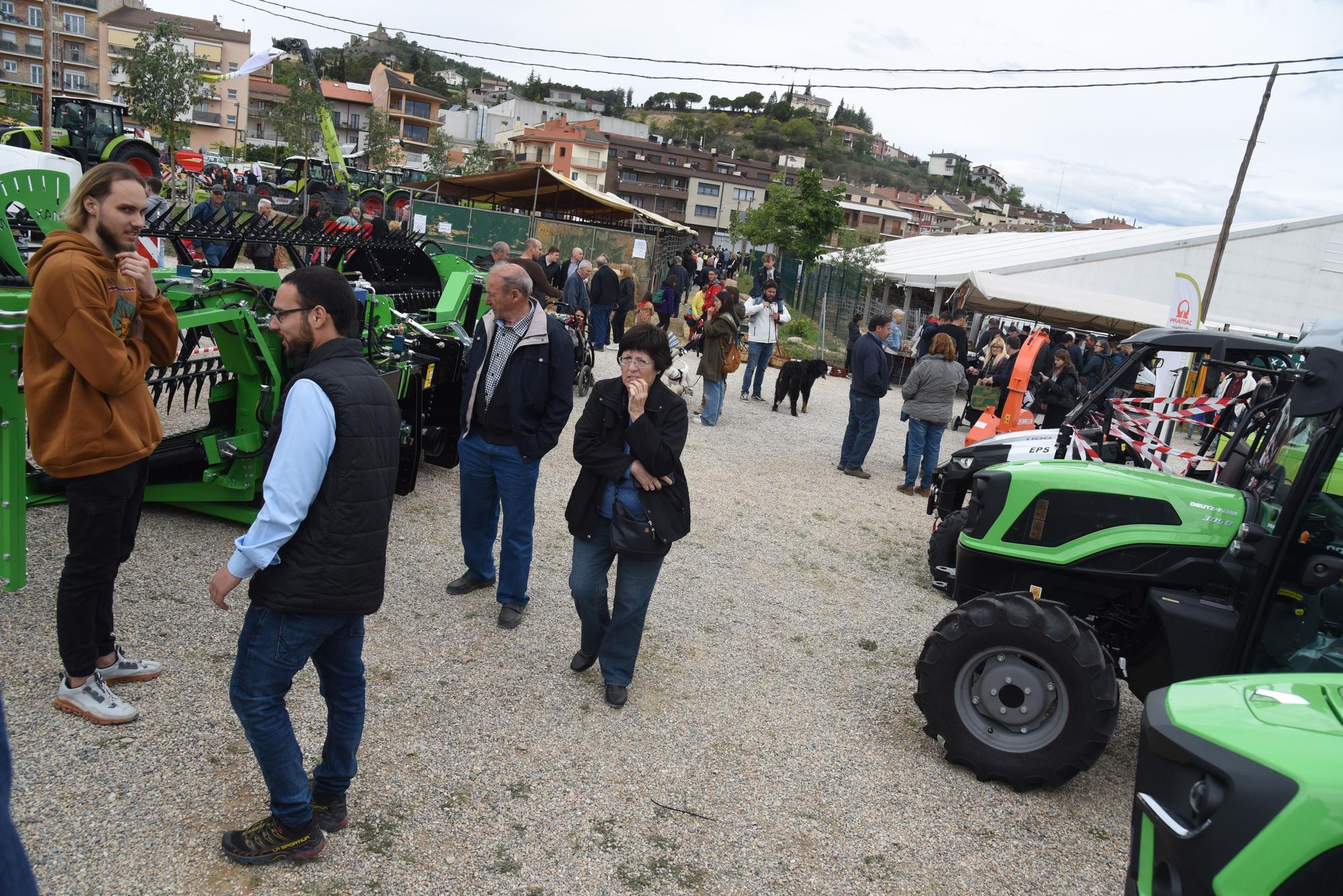 La Fira de Sant Isidre de Solsona obre amb ambient, però pendent del cel