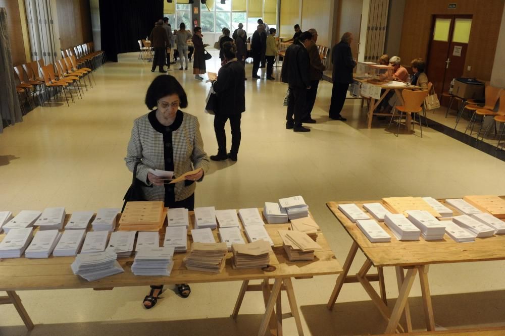 La jornada electoral arranca en A Coruña