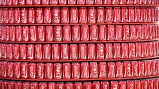 Trucos de limpieza: 5 usos de la Coca-Cola para limpiar la casa que desconocías
