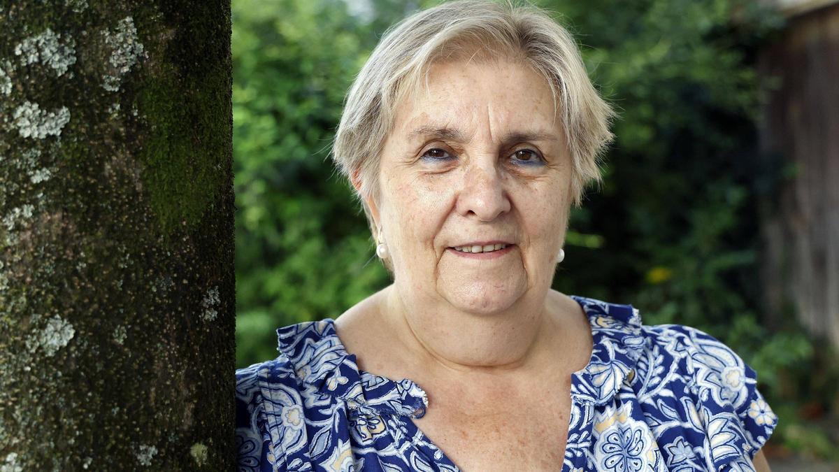 Mari Carmen Barca lleva cinco décadas como personal administrativo del CHUS
