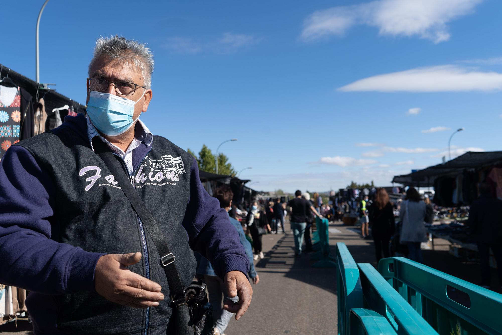 GALERÍA | Los ambulantes de Zamora piden a gritos nueva normalidad en el mercadillo