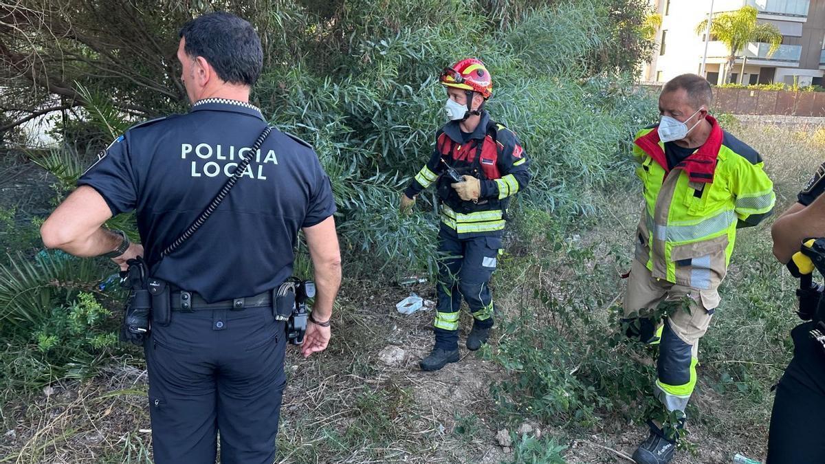 Policia Local, bombers i Protecció Civil, en el punt del conat d’incendi