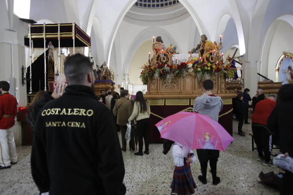 Las cofradías celebran actos en el interior de las parroquias y anulan las estaciones de penitencia