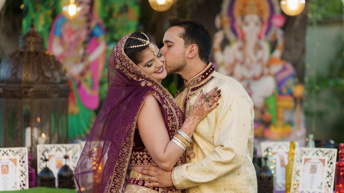 Idoya y Víctor, en el día de su boda.