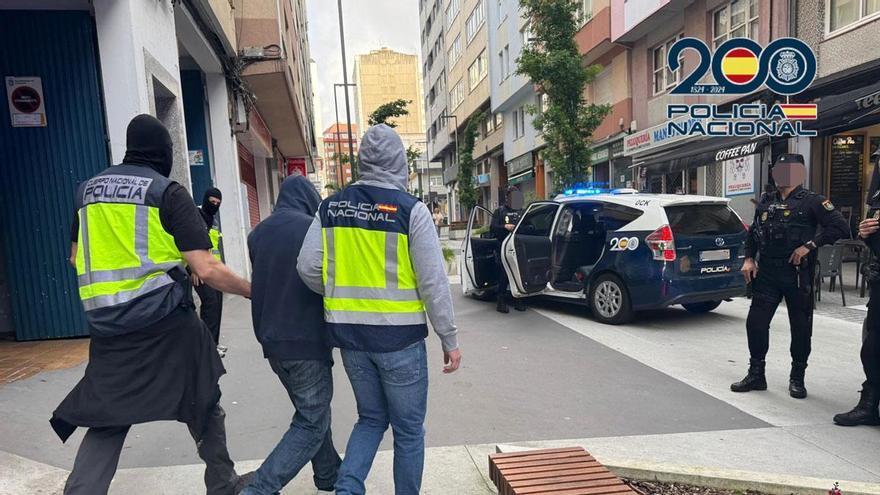 Cinco detenidos en una operación antidroga en Os Mallos