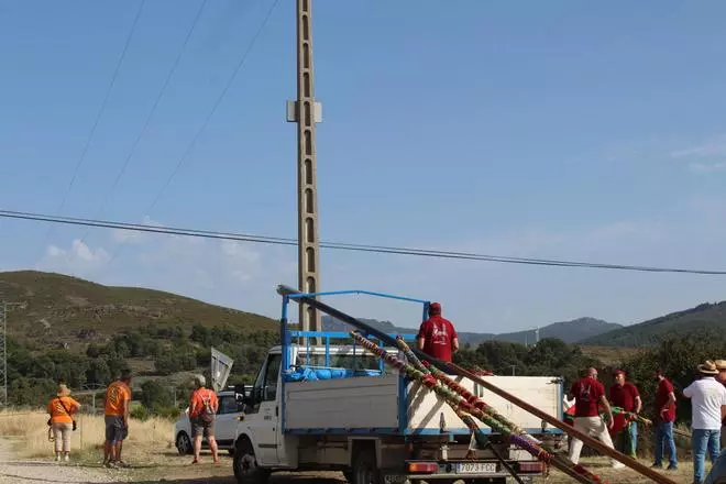 GALERÍA I Primera concentración de pendones en Donado