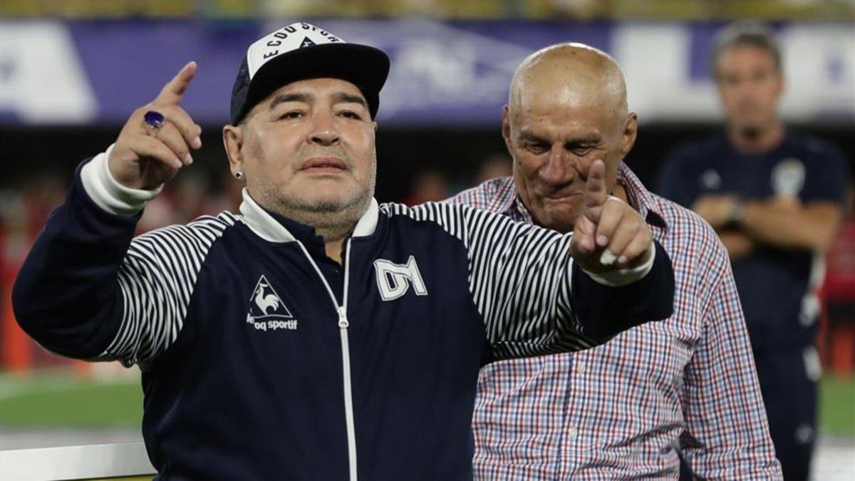 Maradona mandó un mensaje de ánimo a su excompañero