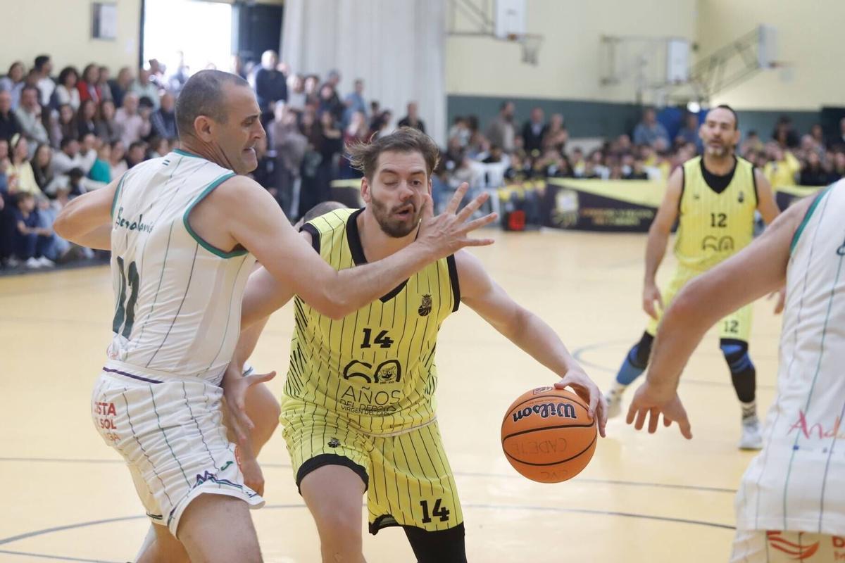 La celebración de los 60 años de deporte en el Colegio Virgen del Carmen, en imágenes La celebración de los 60 años de deporte en el Colegio Virgen del Carmen, en imágenes