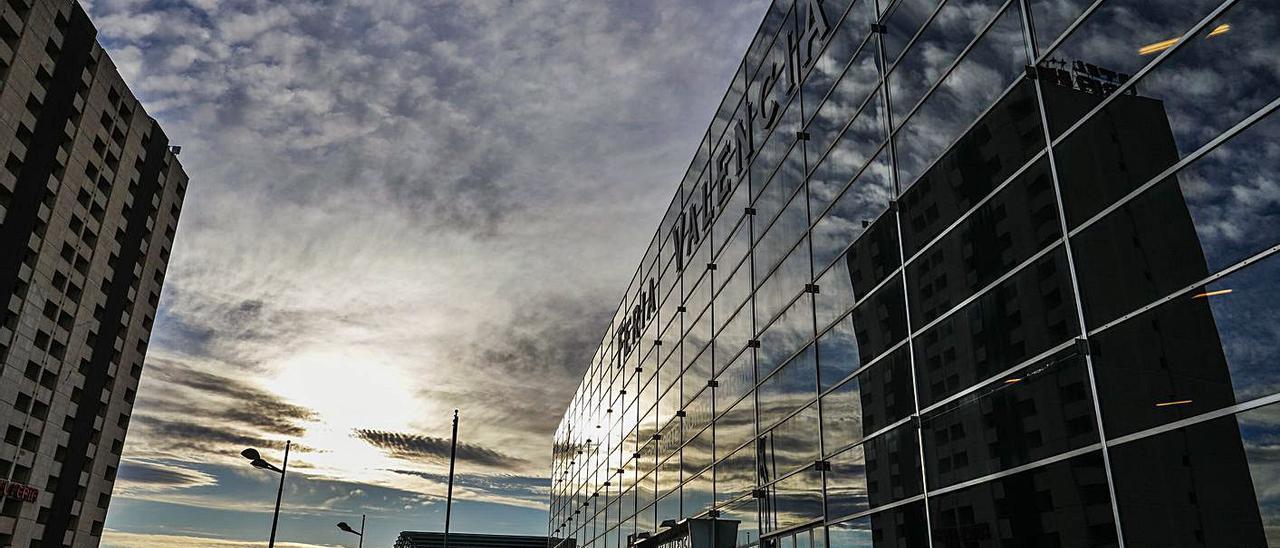 Exterior de las instalaciones feriales en Benimàmet. | MIGUEL ÁNGEL MONTESINOS