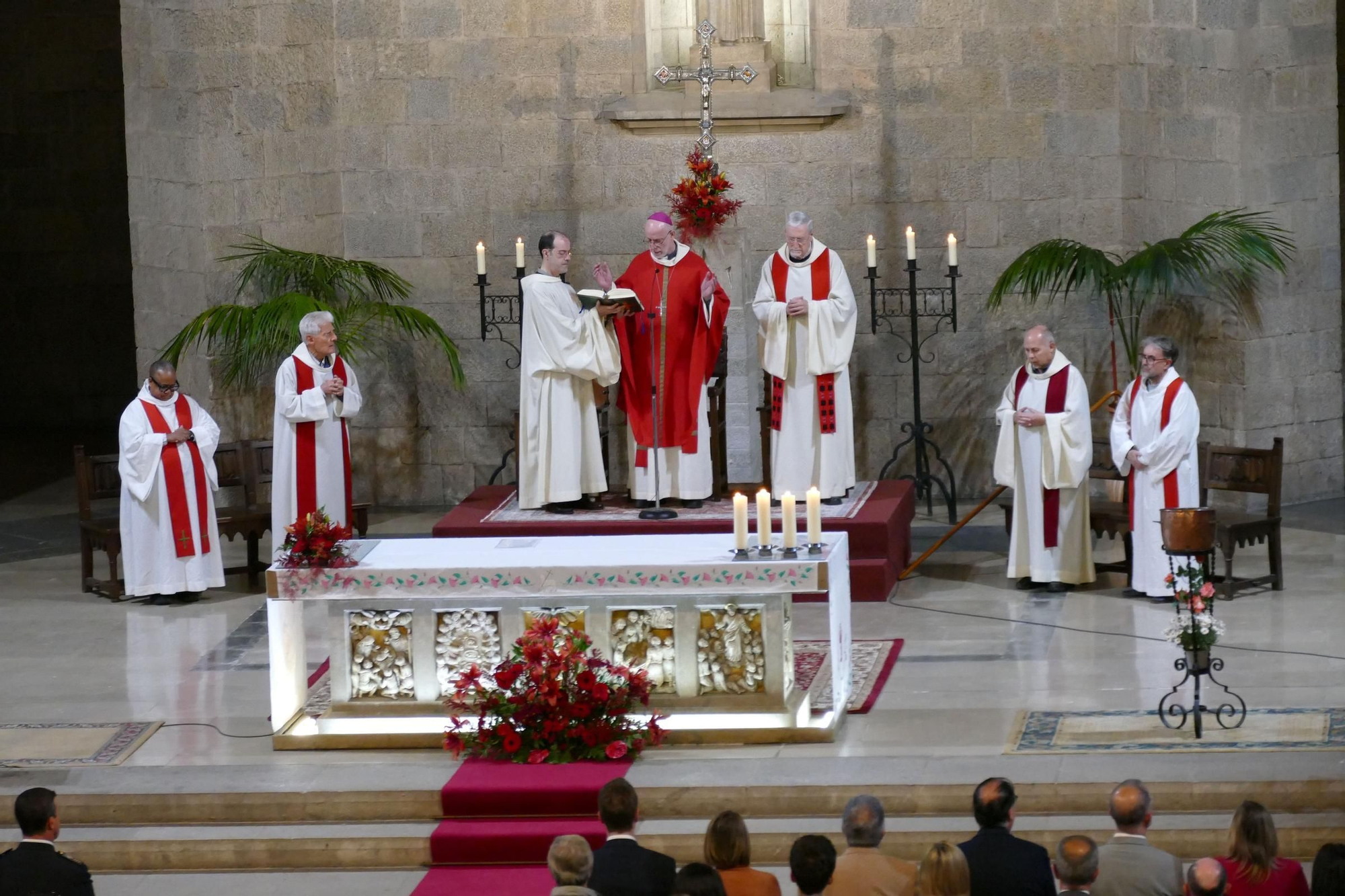 El bisbe de Girona, Octavi Vilà, oficia la cerimònia principal de les Fires i Festes de la Santa Creu de Figueres