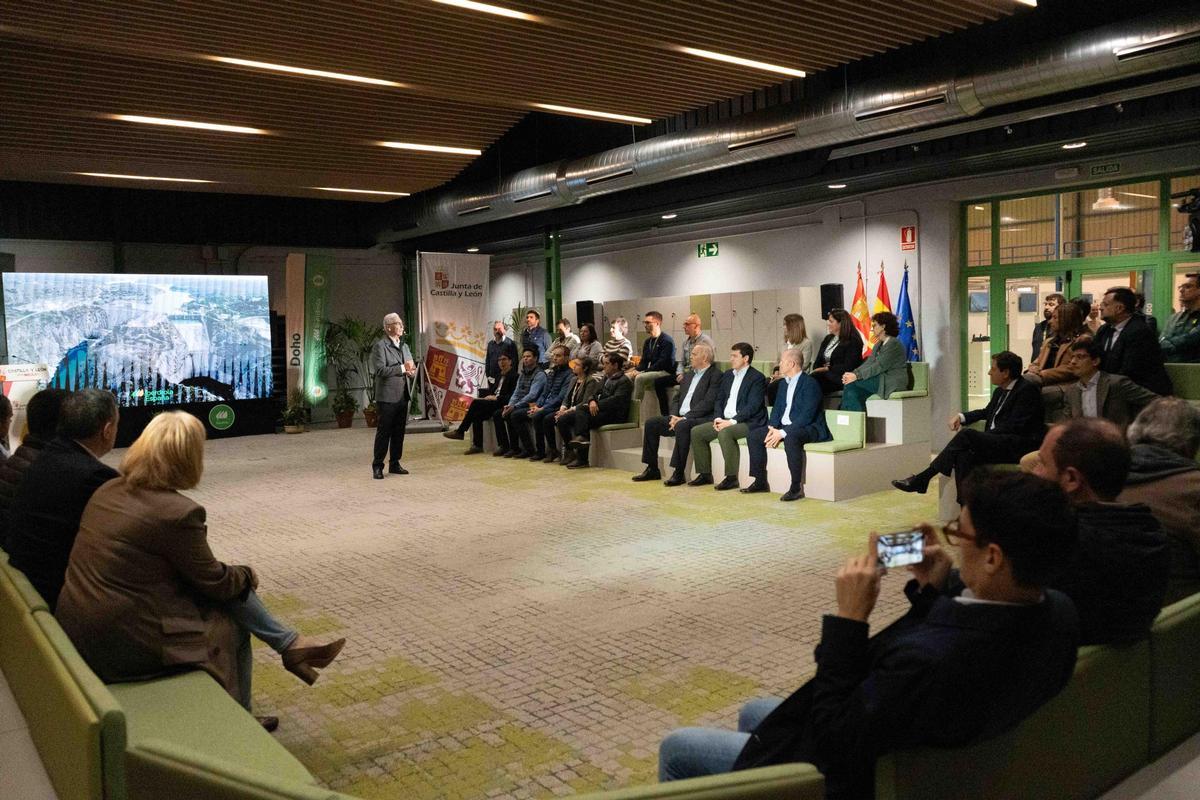 Inauguración del centro de formación e innovación de Iberdrola en Muelas del Pan