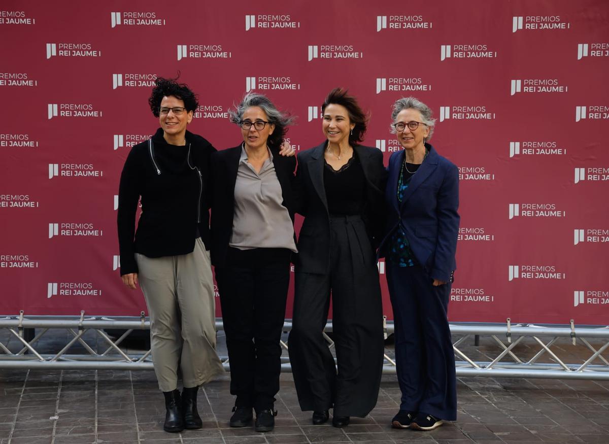 Nuria López-Bigas, Victoria Reyes, María Jesús Vicent y Silvia de Sanjosé