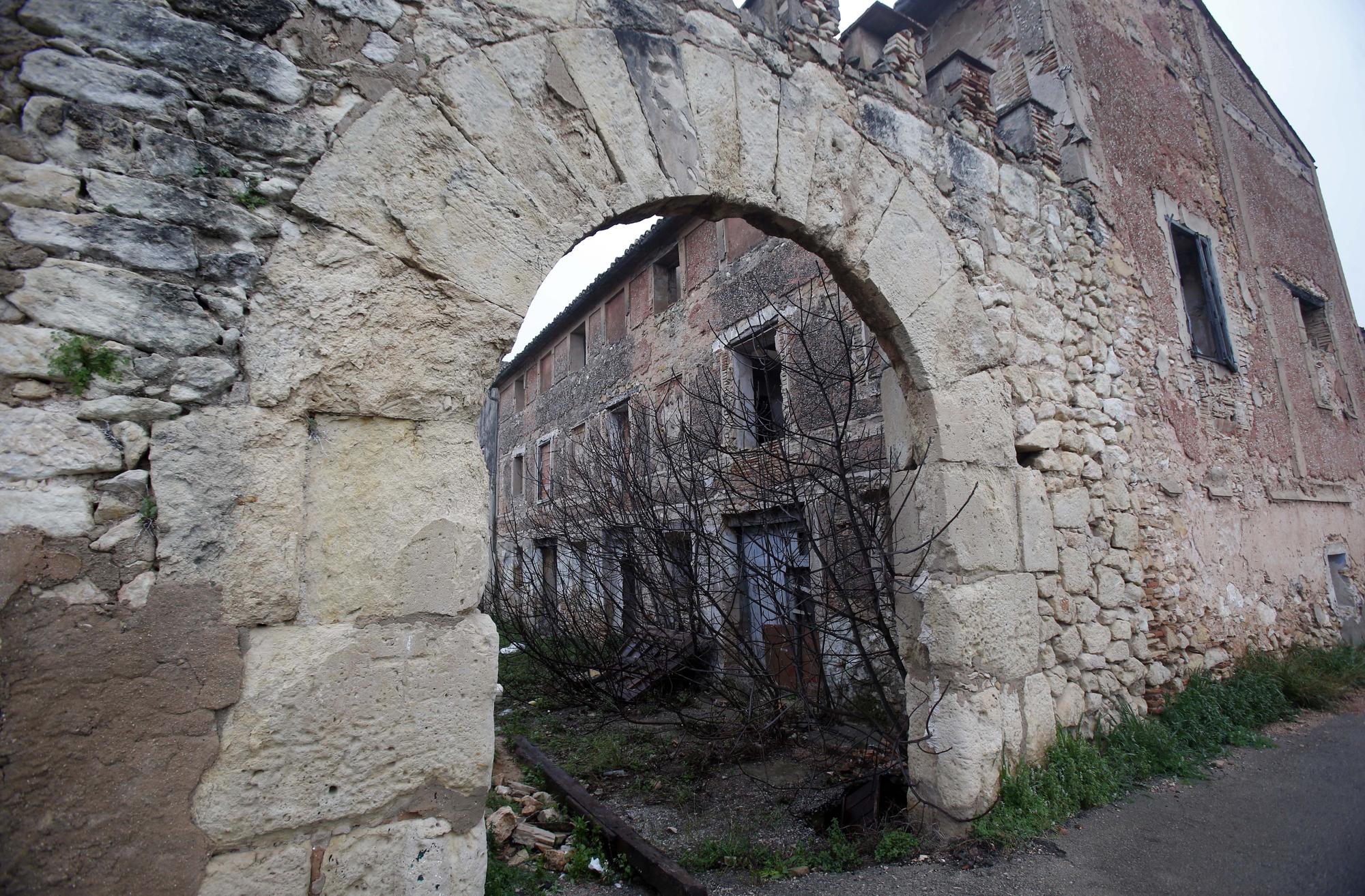 El poblado abandonado de Berfull, una cita con el pasado