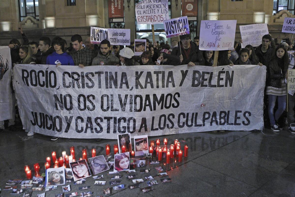 Concentración por la tragedia del Madrid Arena en 2012