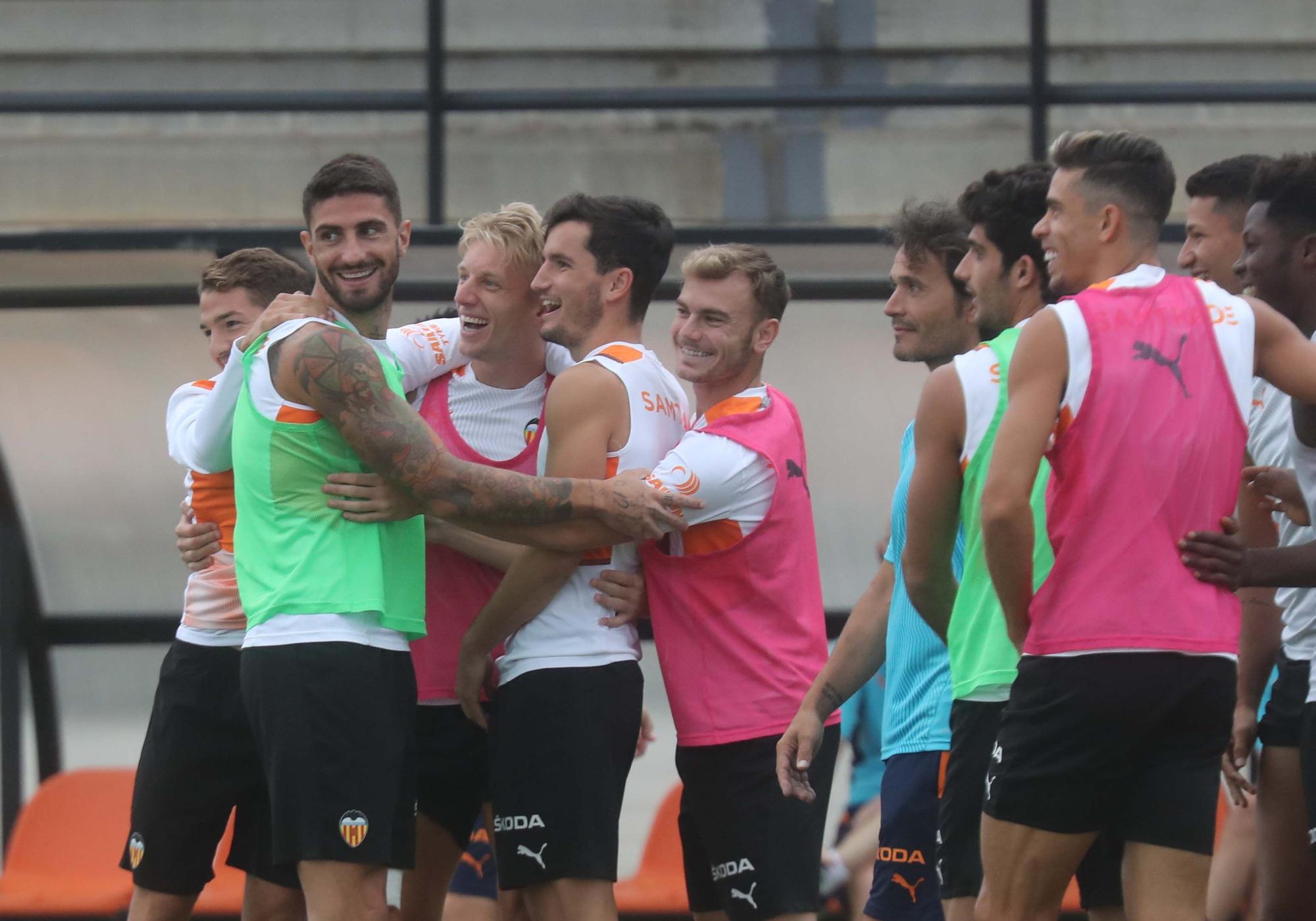 Entrenamiento del Valencia antes del encuentro frente al Athletic de Bilbao