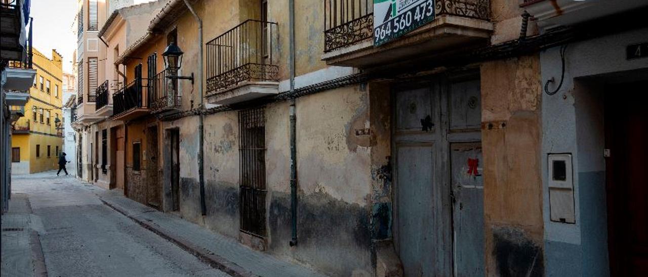 El parque edificatorio poco rehabilitado es característico en la Vila de Almassora.