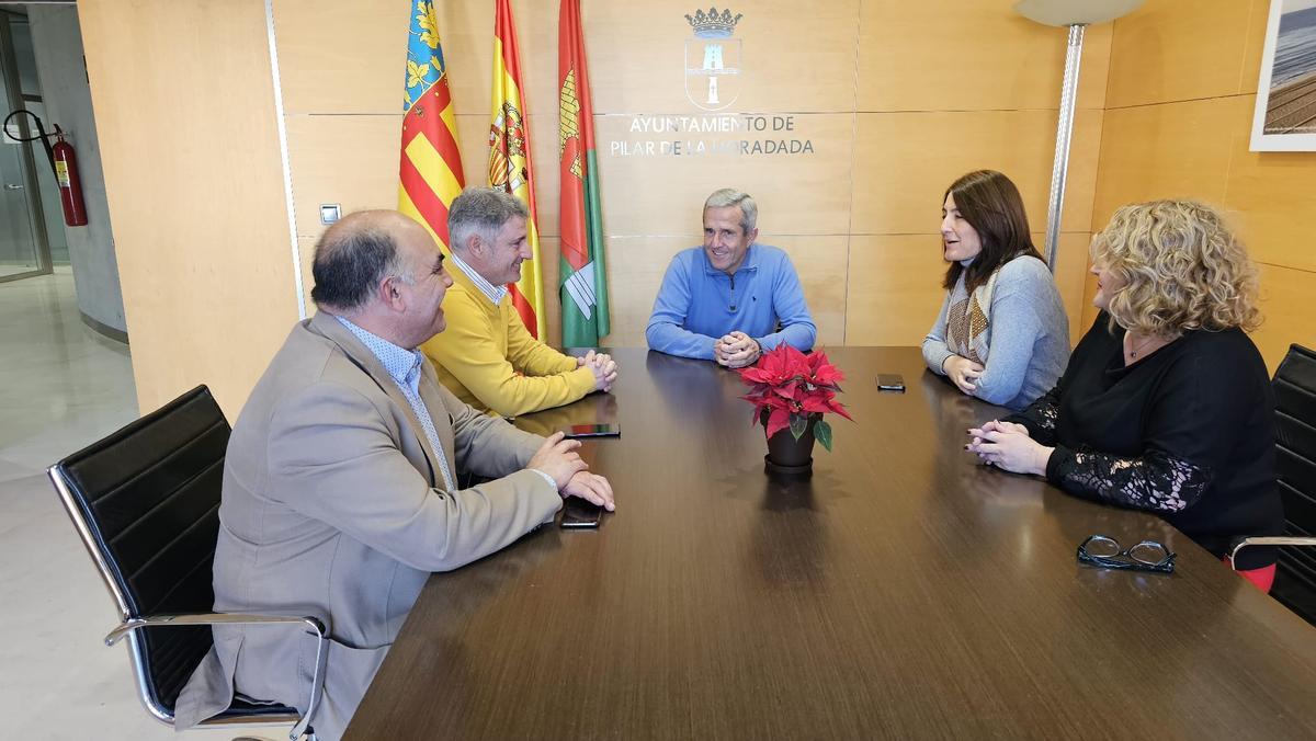 Un momento de la reunión que se ha celebrado en el Ayuntamiento de Pilar de la Horadada.