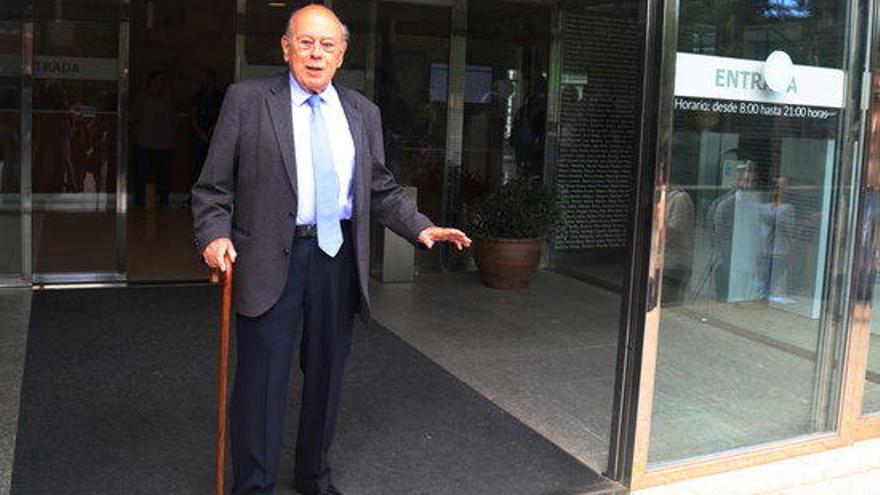 Lloances i retrets a Jordi Pujol omplen un web creat pel seu norantè aniversari