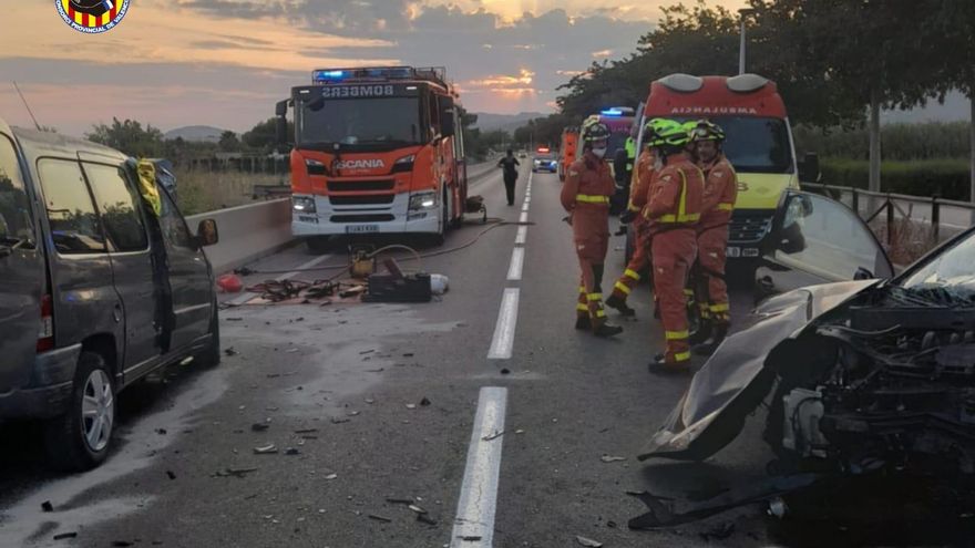 Dos fallecidos en un accidente de tráfico en Puçol